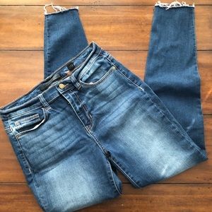 Women’s size 29 black label jeans. Worn twice, EUC